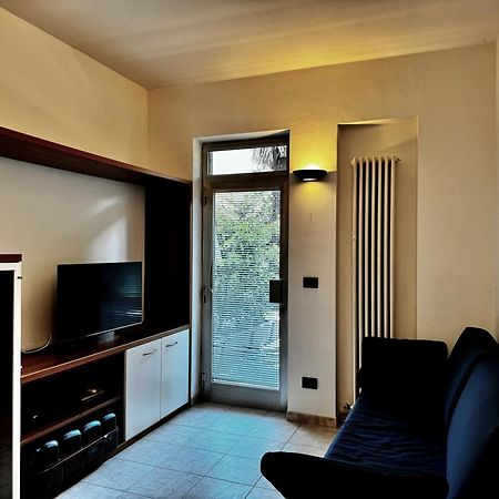 Orange Breeze Apartman Riva del Garda Kültér fotó
