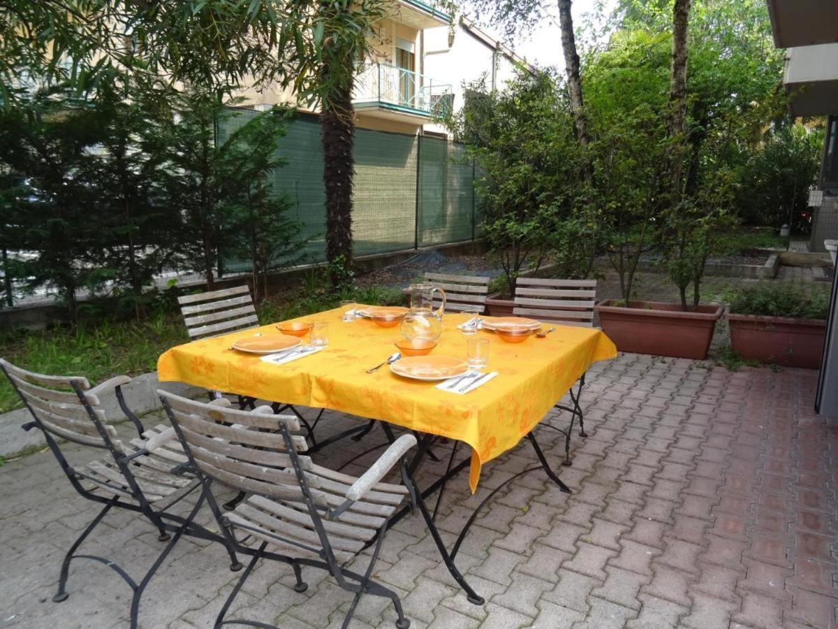 Orange Breeze Apartman Riva del Garda Kültér fotó